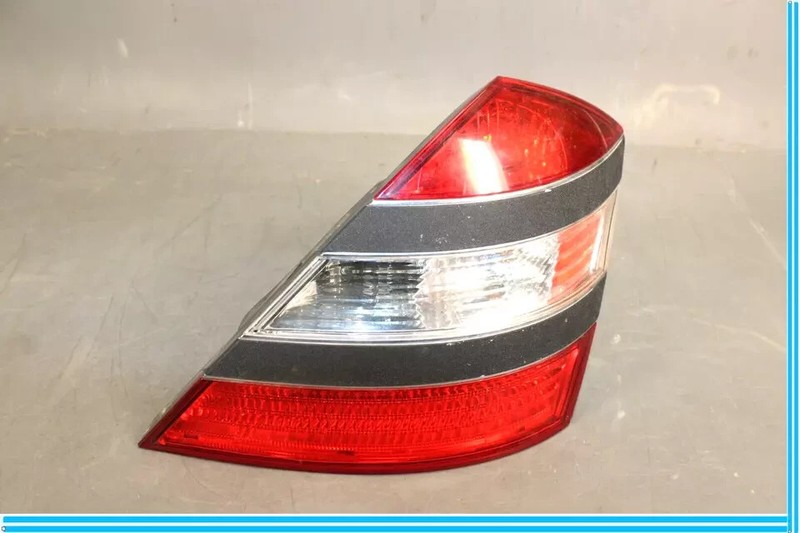 07-09 Mercedes W221 S550 S600 S63 AMG Right Passenger Side Tail Light Lamp OEM