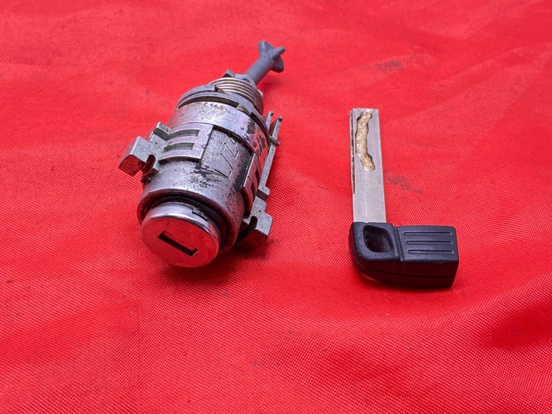 04-10 BMW E63 E64 650 M6 Door Handle Lock Key Blade & Cylinder Barrel Set OEM✅