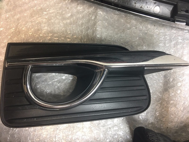 14 15 16 INFINITI Q50 RIGHT SIDE LOWER GRILLE COVER P/N 62256-4GA0A OEM