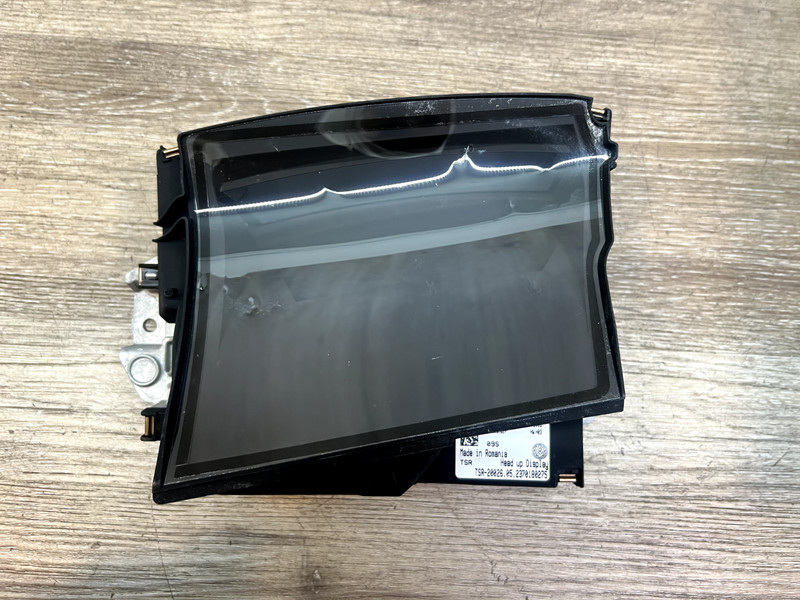 2024 VOLKSWAGEN ATLAS CROSS SPORT HEADS UP DISPLAY ASSY. OEM PART# 3CC.919.617