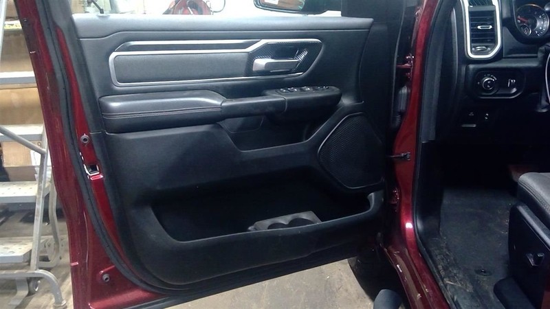 RAM 1500 NEW Style2020 Driver Left Front Door Trim Panel 1787255