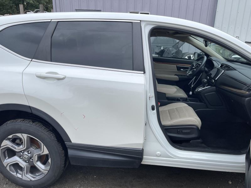 2017-2019 HONDA CR-V RIGHT ROCKER W/POST WHITE PC:NH603PX AWD 80K -EX-L- 57537
