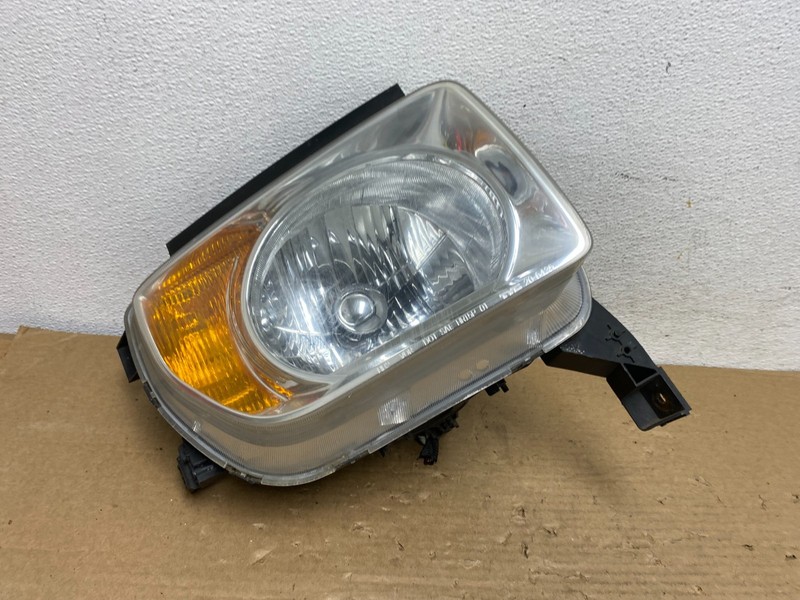 2003 to 2006 Honda Element Right Passenger Rh Side Headlight TYC AD3989 DW