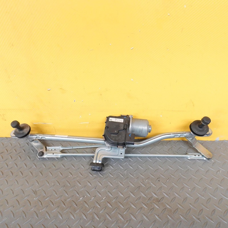 2020-2022 RANGE ROVER EVOQUE FRONT WINDSHIELD WIPER LINKAGE W/ MOTOR K8D217500AD