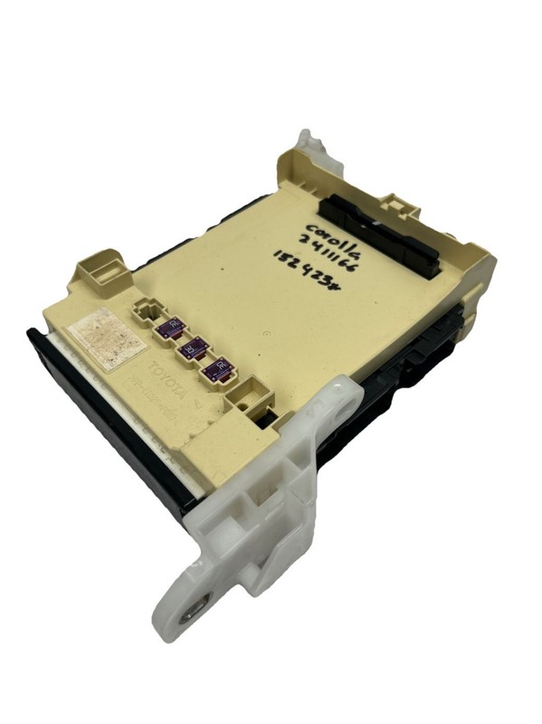 Toyota Corolla junction box 2022 cabin fuse relay block assy OEM