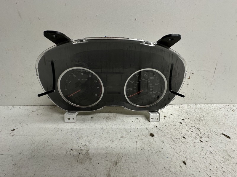 2015 Subaru Forester 2.5L AT Cluster Speedometer tach gauges instrument panel oe