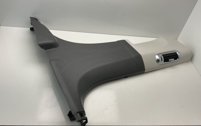 2022-2024 HYUNDAI IONIQ 5 RIGHT SIDE B PILLAR LOWER TRIM COVER PANEL OEM