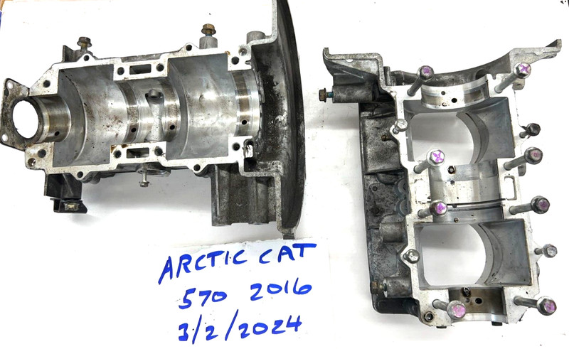 Arctic Cat Snowmobile Lynx 2000 570cc Engine Crankcase Assy 3007-676