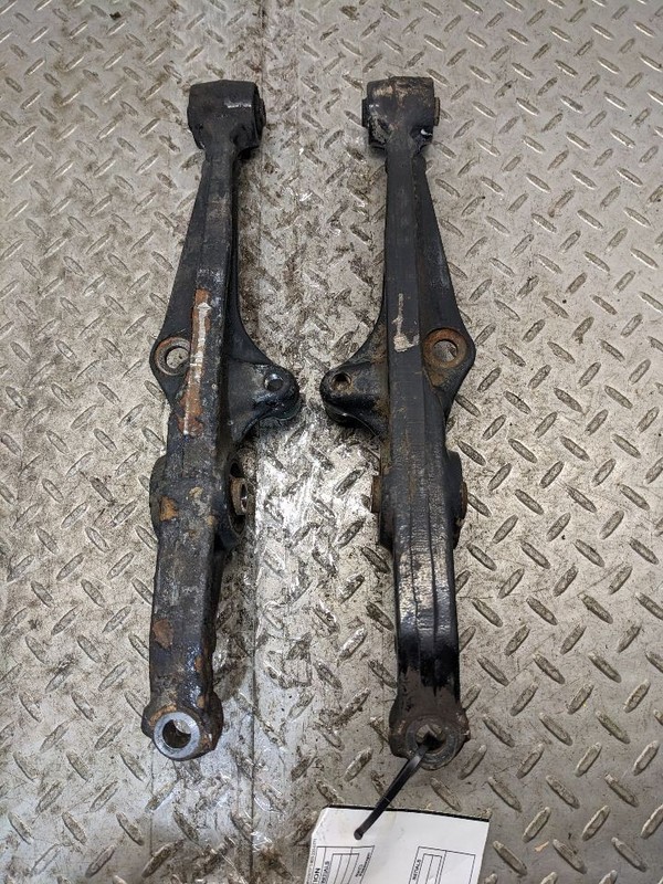 90 -95 Civic Integra front lower control arms left & right pair1176712