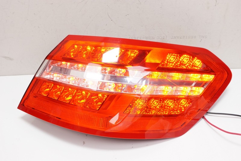 MERCEDES W212 E-Class Right RH Tail Light Tail Lamp OEM 2011 - 2013