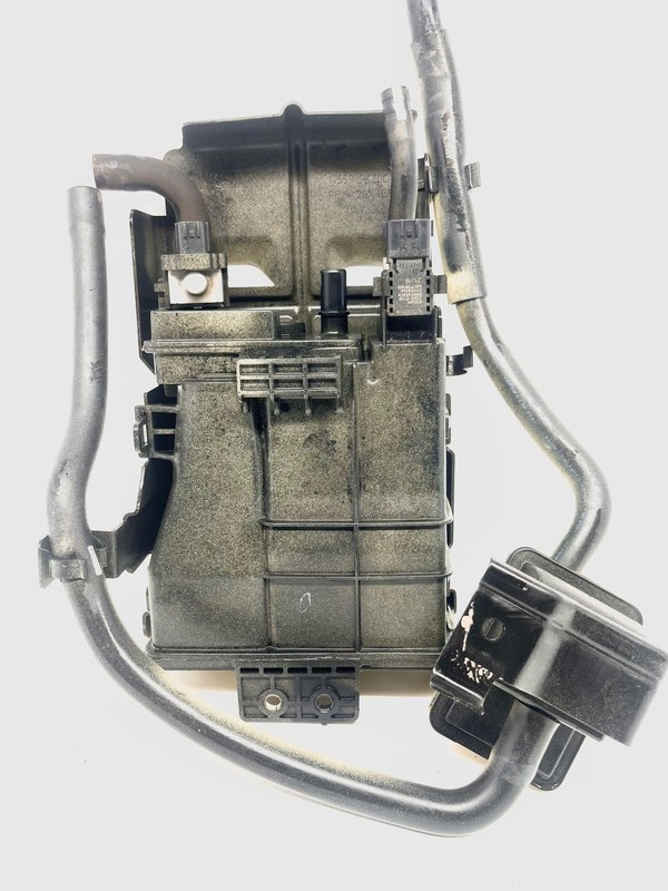 2020 Nissan Versa S Evaporator Vapor Charcoal Canister With Hoses And Mount OEM