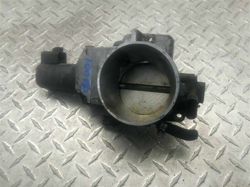 2001-2002 GMC YUKON DENALI THROTTLE VALVE BODY ASSEMBLY W/TRACTION OEM 17113659