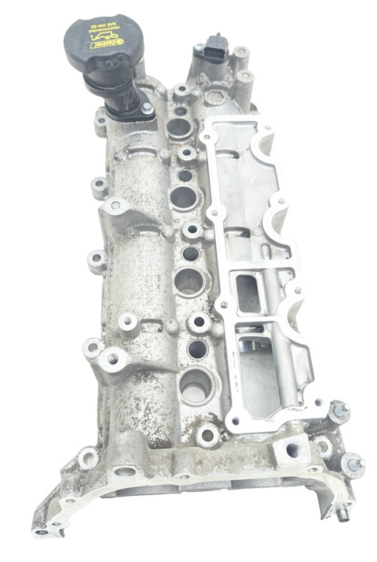 2017 - 2019 JAGUAR XF 2.0L DIESEL CYLINDER VALVE COVER OEM