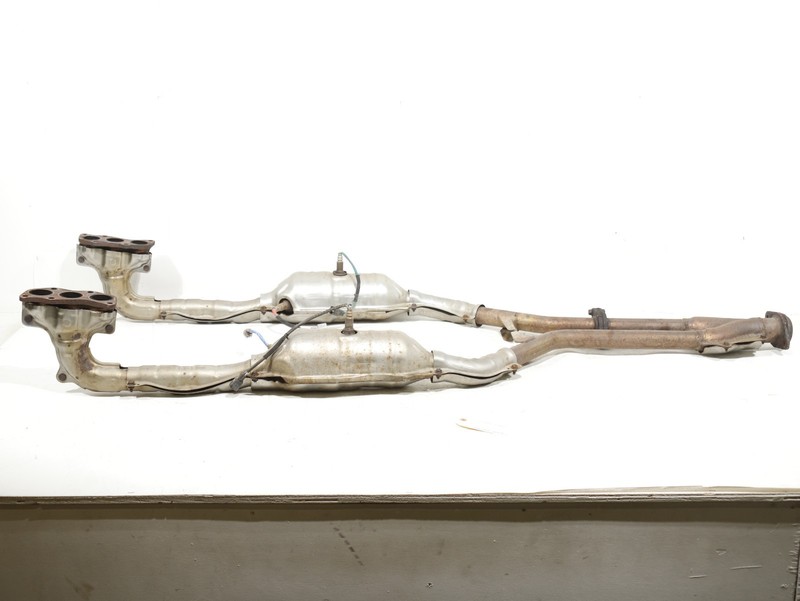 2015-2019 Subaru Outback Legacy 3.6L Exhaust Manifolds Headers Pair Set OEM