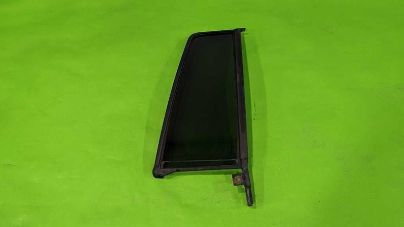 99-04 GRAND CHEROKEE PASSENGER RIGHT REAR VENT GLASS OEM 4602-19
