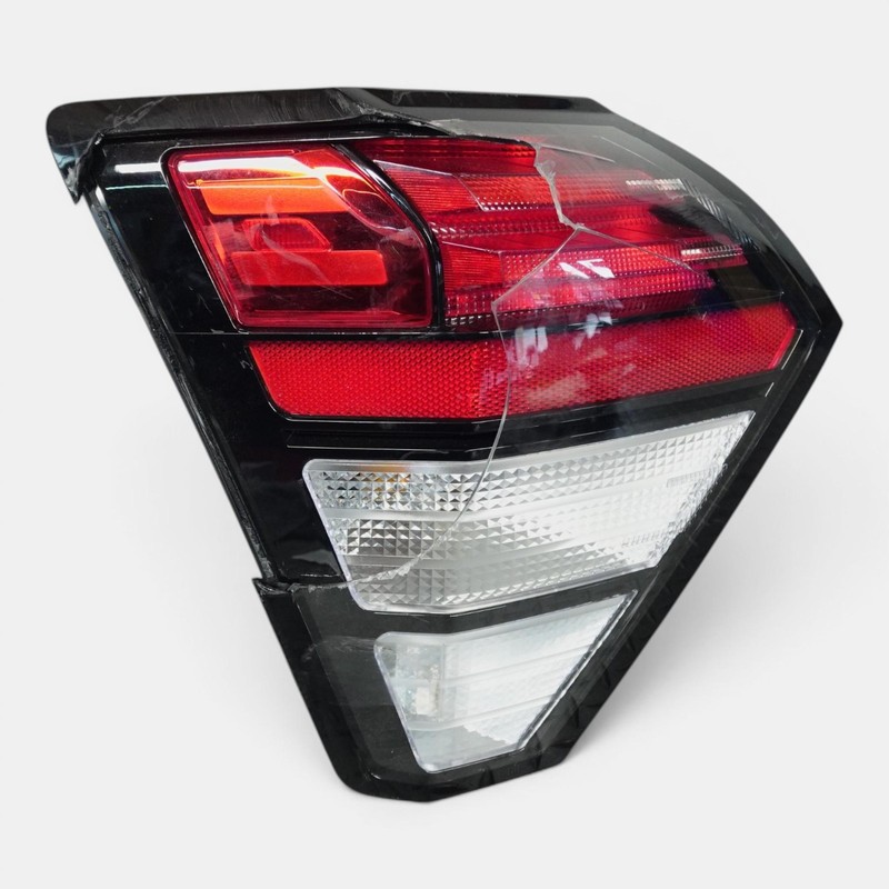 2024-2025 HYUNDAI KONA Rear Left Side Taillight Turn Signal Lamp Oem92405be0