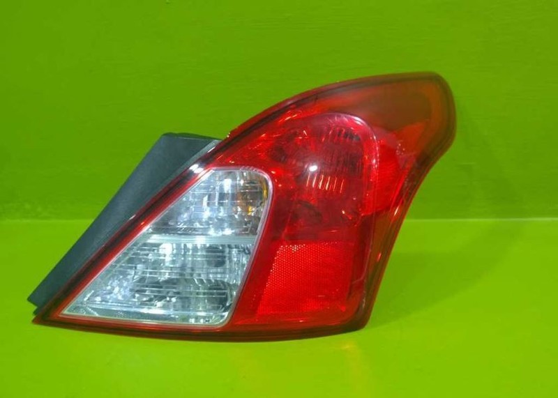 12 13 14 15 16 17 18 19 VERSA SDN PASSENGER RIGHT TAILLIGHT LAMP OEM 3651-36