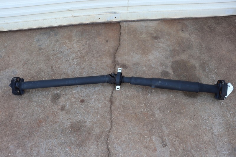 2017-2020 BMW 540I G30 REAR DRIVESHAFT PROPELLER SHAFT CARDAN OEM