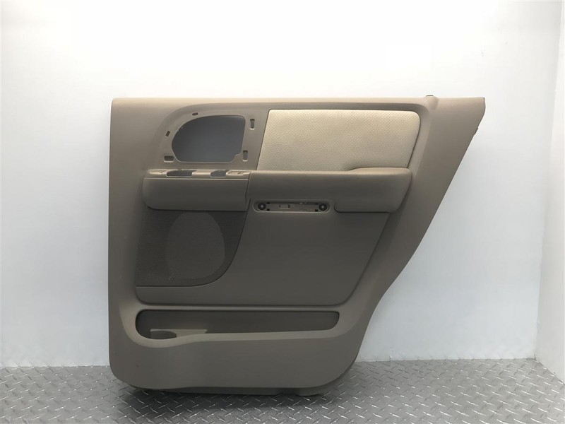 03 04 05 06 FORD EXPEDITION REAR PASSENGER RIGHT DOOR TRIM PANEL TAN OEM 1153378