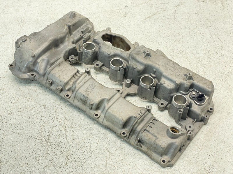 BMW F01 F10 F12 E70 550 650 750 X5 Left Engine Motor Cylinder Valve Cover OEM✅
