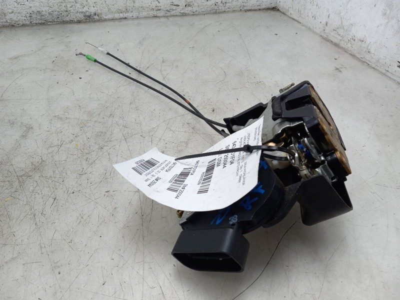 04 TOYOTA HIGHLANDR FRONT PASSENGER RIGHT DOOR LOCK