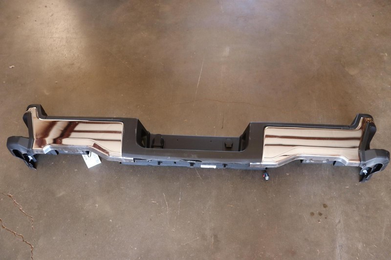 2023-2024 FORD F250 SD F350 SD REAR BUMPER COVER STEP PANEL CHROME OEM