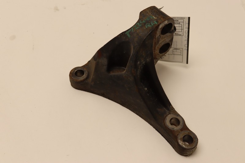 2018-23 FREIGHTLINER CASCADIA DETROIT DD15 REAR RIGHT ENGINE MOTOR MOUNT OEM