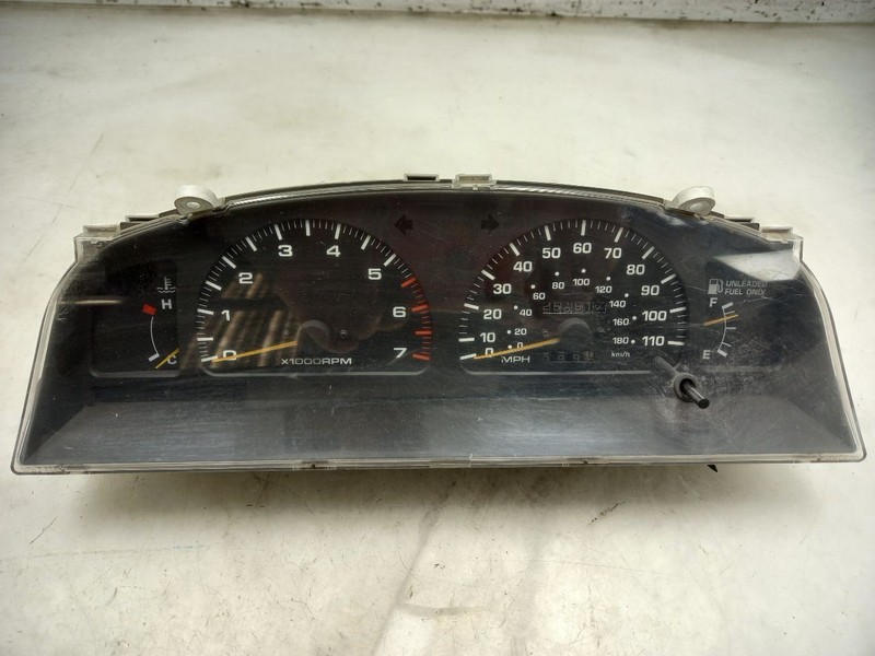 96 97 TOYOTA 4 RUNNER SR5 SPEEDOMETER CLUSTER MPH