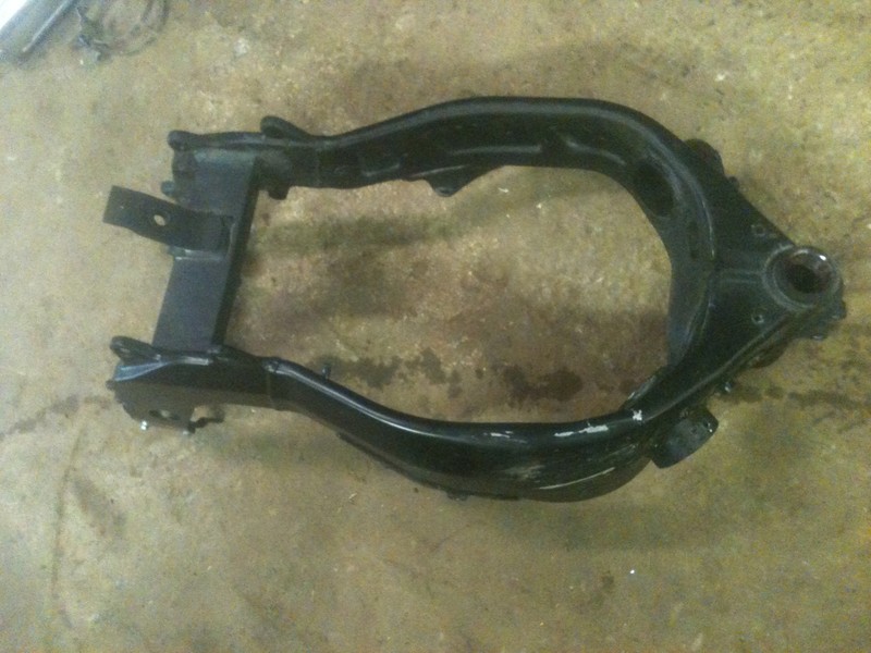 1998 Kawasaki ZX 600 MAIN FRAME CHASSIS ZX600 ZZR600 98