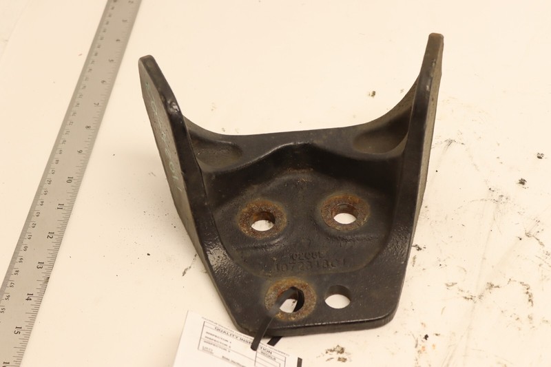 2017-2024 INTERNATIONAL LT625 SUPPORT BUMP STOP MOUNT BRACKET 4072318C1 OEM