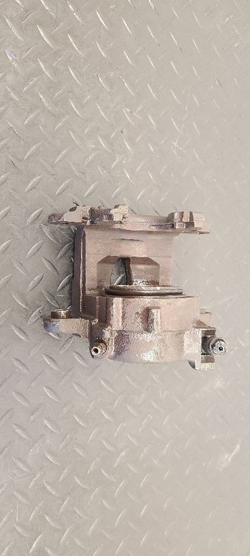 82-03 Chevrolet S10 Pickup 4x2 Left Driver Brake Caliper OEM 18060134
