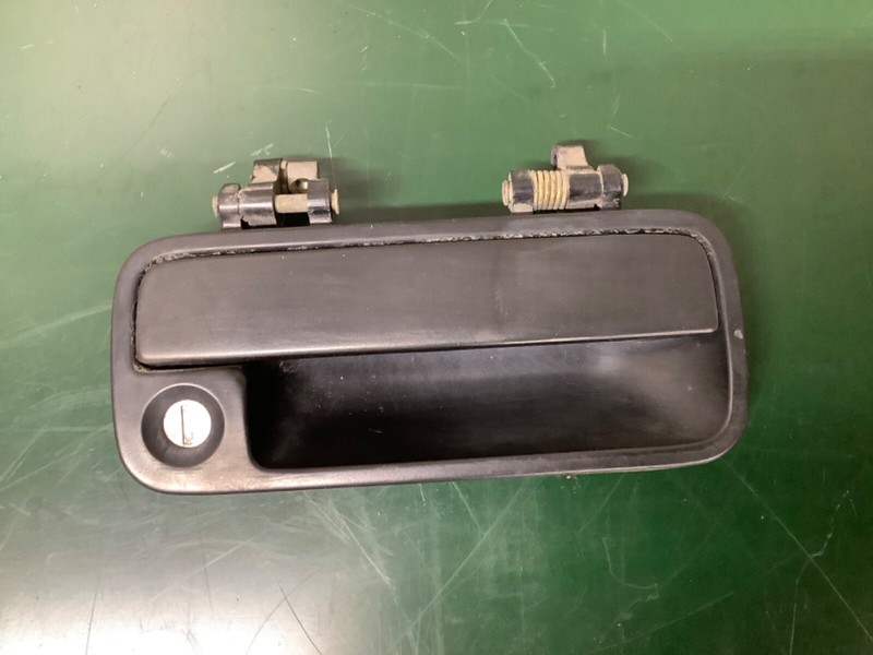88, 89, 90, 91 CRX Right passenger door outer handle black Used OEM
