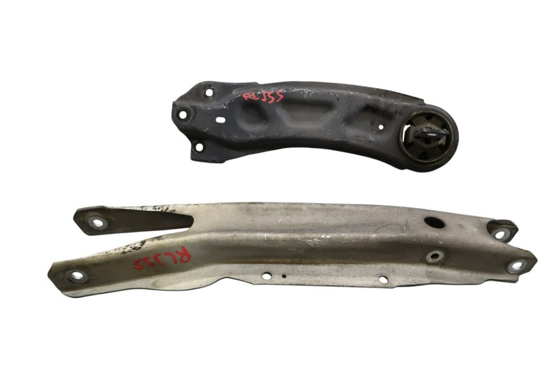 14-19 Mercedes W117 CLA250 CLA180 Rear Left Side Suspension Control Arm Set OEM