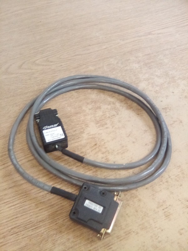 Black Box IC473A-F Converter With Cable