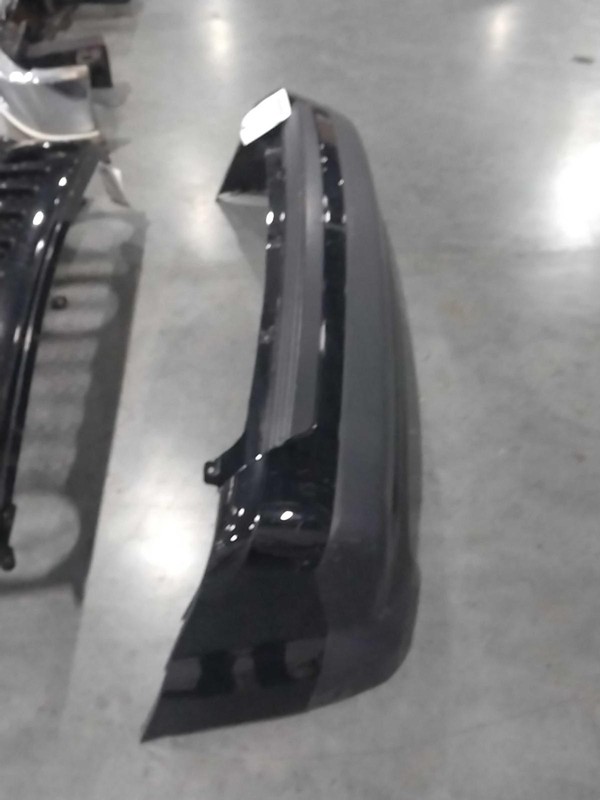 2015 Jeep Patriot Black Rear Bumper Assembly OEM 68091510AA Used Scuffed