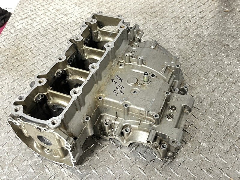 1997 Suzuki GSXR 750 SRAD Engine Motor Crankcase Crank Cases Case Block GSXR750