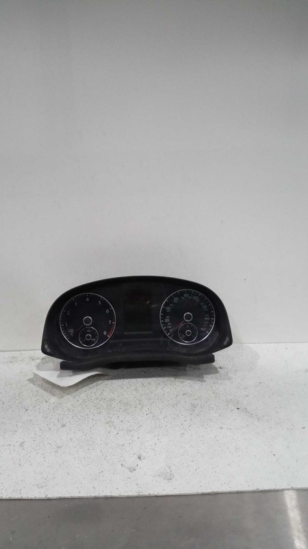 Used Speedometer Gauge fits: 2015 Volkswagen Passat cluster MPH US market diesel
