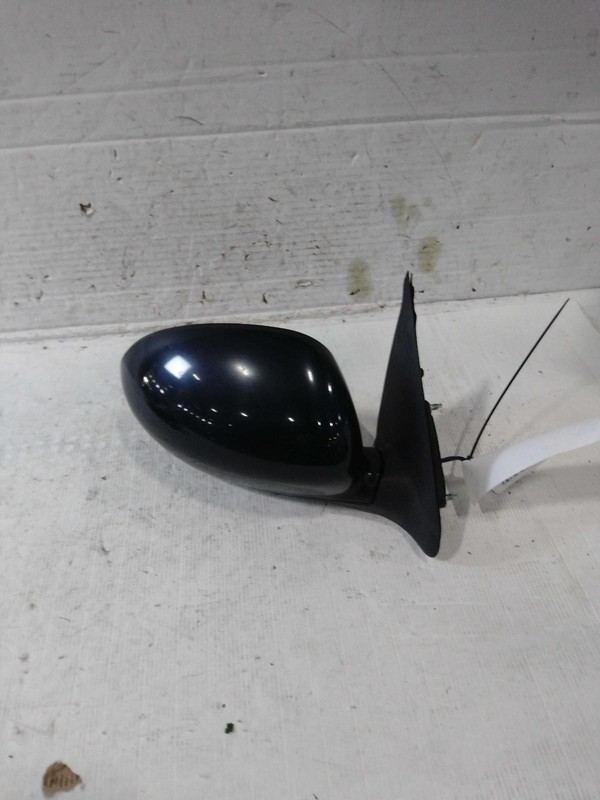 2013 Nissan Juke Right Door Mirror Assembly Black OEM 137674 175K Miles