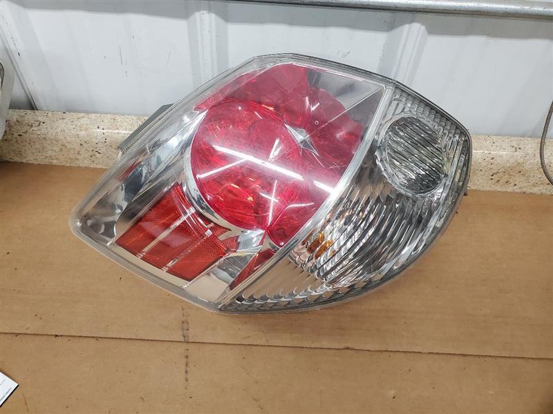 Driver Left Tail Light Fits 04-08 MATRIX 283182