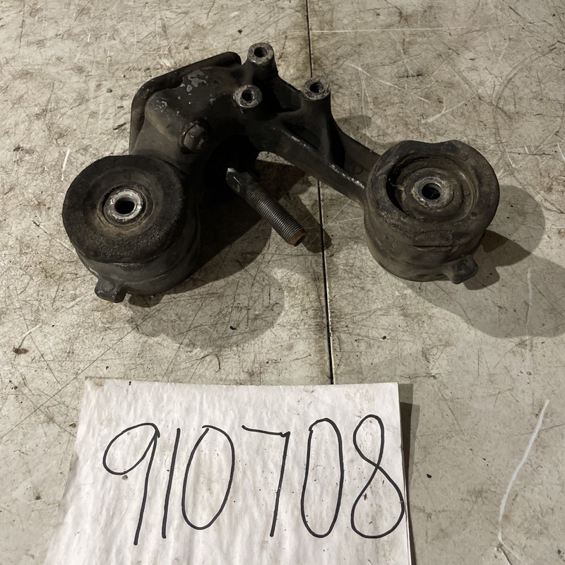 1986-1991 Mercedes 420SEL Leftfront suspension strut rod control arm