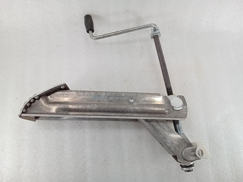 2005-2011 Mercedes C Class C250 C300 Spare Tire Jack A2115830415