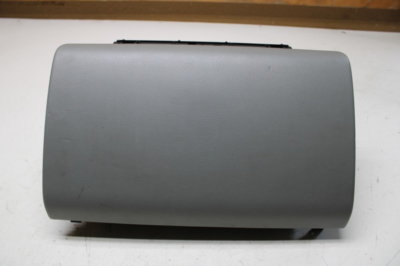 03-10 Porsche Cayenne Glove Box Storage Compartment GRAY 7L5857147 Oem