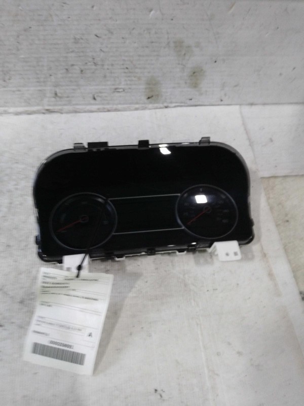 2022 KIA SORENTO Speedometer Gauge Black OEM 94001P4200 104k Miles