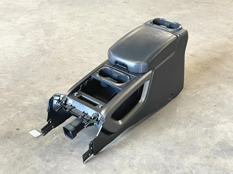 ⭐2016-2018 NISSAN TITAN XD PLATINUM FRONT FLOOR CENTER CONSOLE TRIM OEM LOT2629