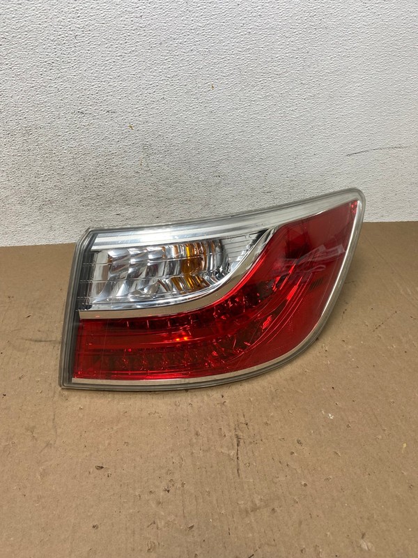 2010 2011 2012 Mazda CX-9 Right Passenger RH Tail Light AD7666 LK
