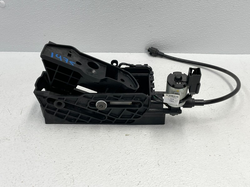 2015-2020 Cadillac Escalade Emergency Brake Stop Pedal Actuator 1475 OEM