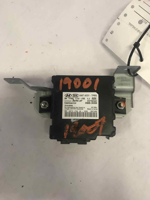 95800-2M500 HYUNDAI GENESIS 09 10 11 12