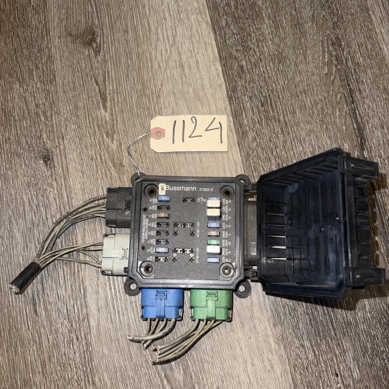 Freightliner COLUMBIA Fuse Box - Bussmann 31002-9