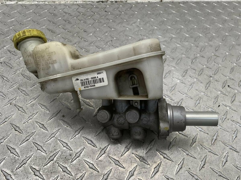 07-15 PATRIOT COMPASS BRAKE BOOSTER MASTER CYLINDER OEM 541-00170