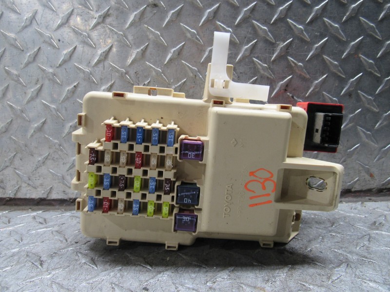 05 06 TOYOTA TUNDRA INTERIOR CABIN FUSE BOX CREW CAB 4 DOOR